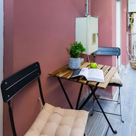 Cozy In Thesloniki *