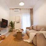 Cozy In Lägenhet Thessaloníki